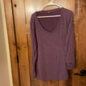 Long sleeve tee shirt